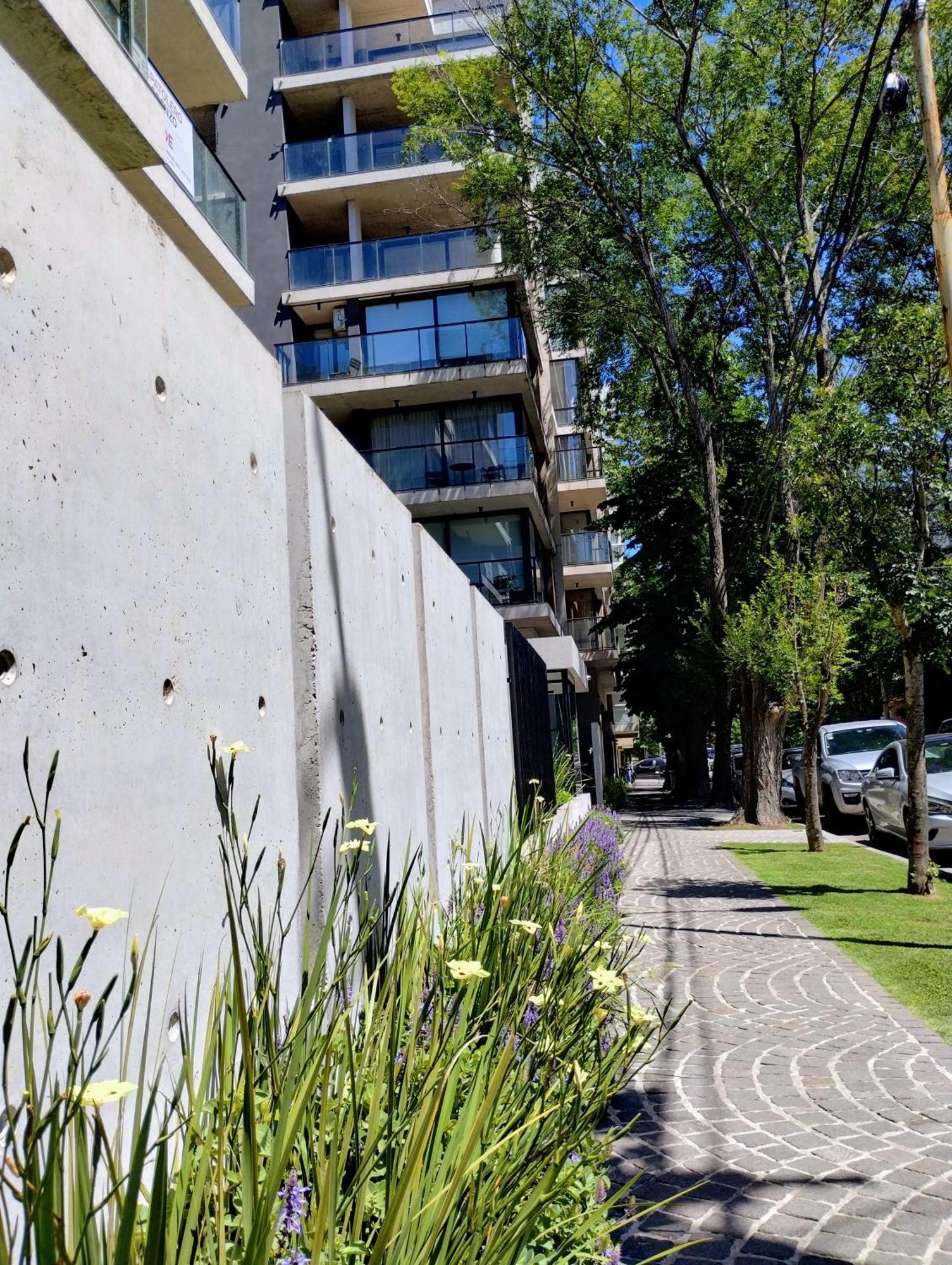 304 San Lorenzo