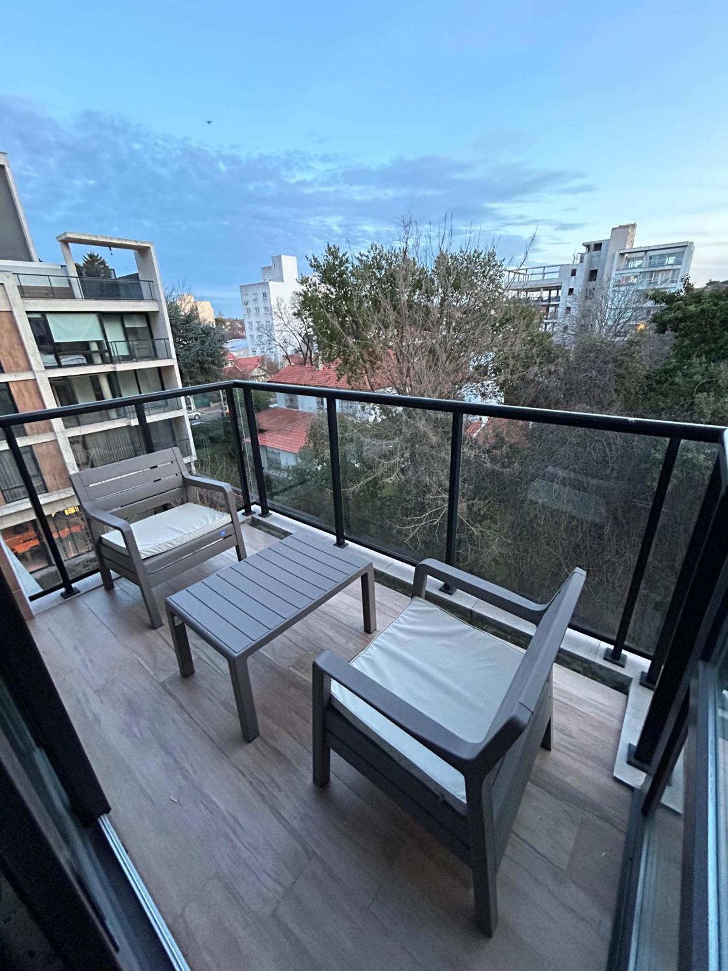 304 San Lorenzo